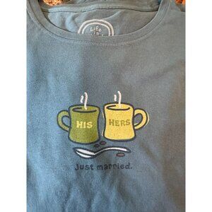 NWT Life Is Good Womens Crusher Tee His & Hers Mugs Just Married Size L